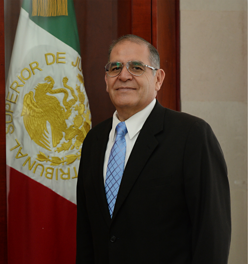 Dr. Esteban Calderon